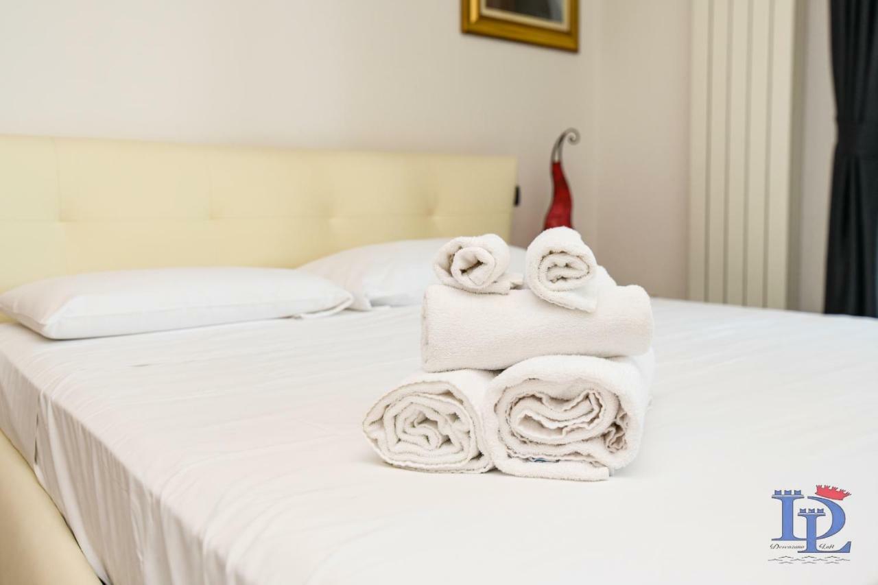 Desenzanoloft Official Partner Marriott Homes & Villas - Bea House, Sirmione With Private Garden And Share Pool Eksteriør billede