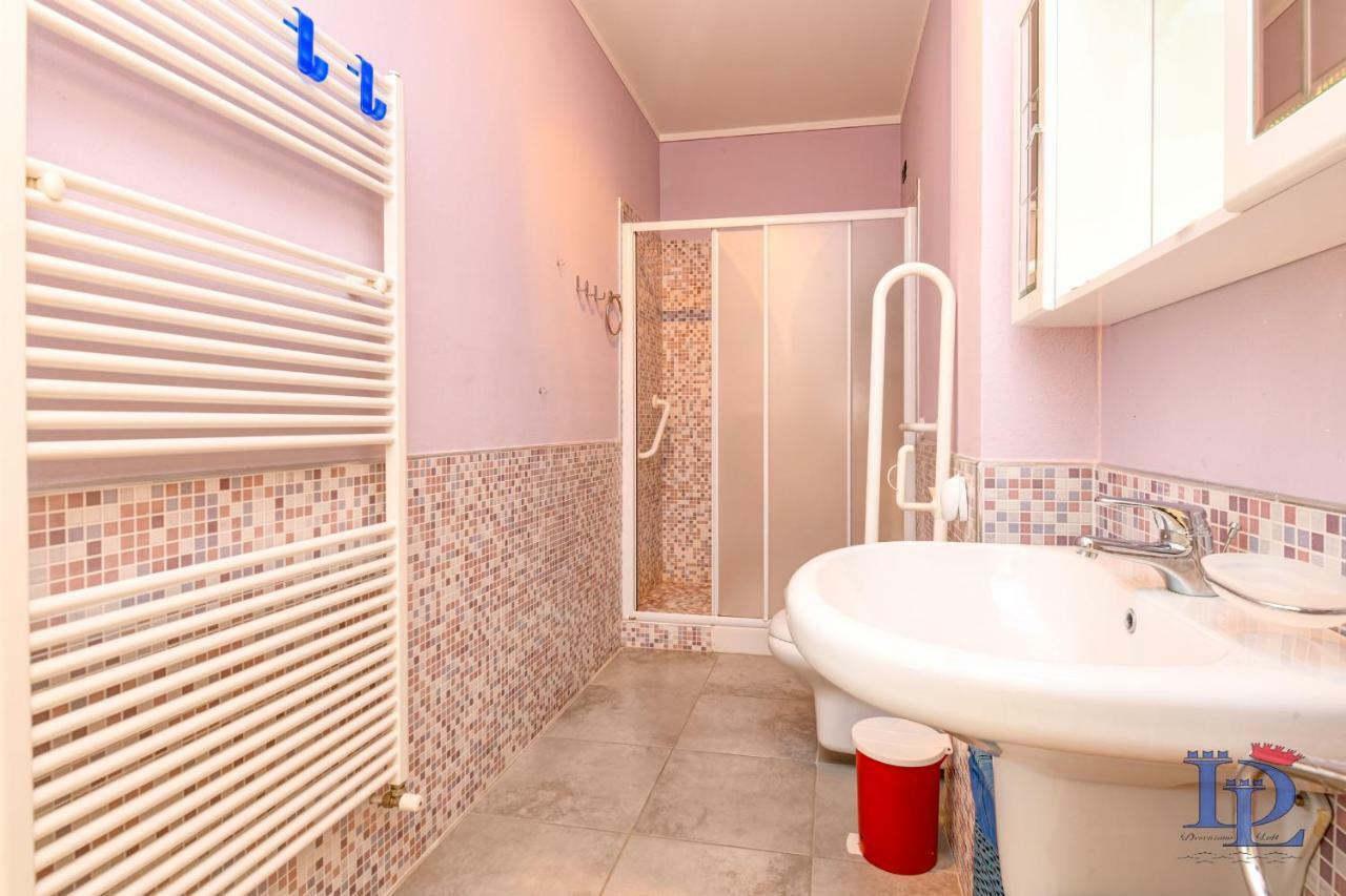 Desenzanoloft Official Partner Marriott Homes & Villas - Bea House, Sirmione With Private Garden And Share Pool Eksteriør billede